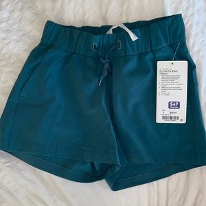 On the fly short size 2